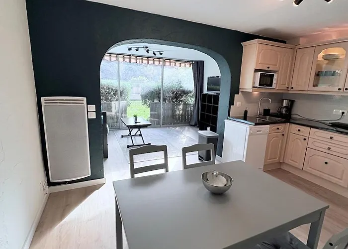 T2 Avec Piscine 300m Et Crique Appartement *