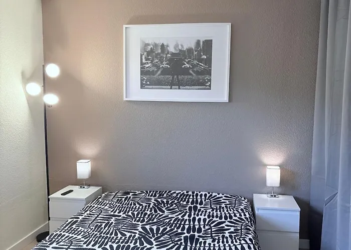 Appartement T2 Avec Piscine 300m Et Crique Le Pradet