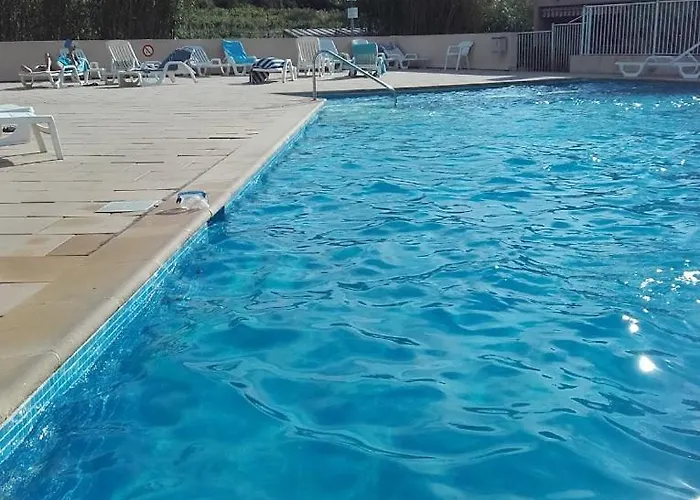 T2 Avec Piscine 300m Et Crique Appartement *
